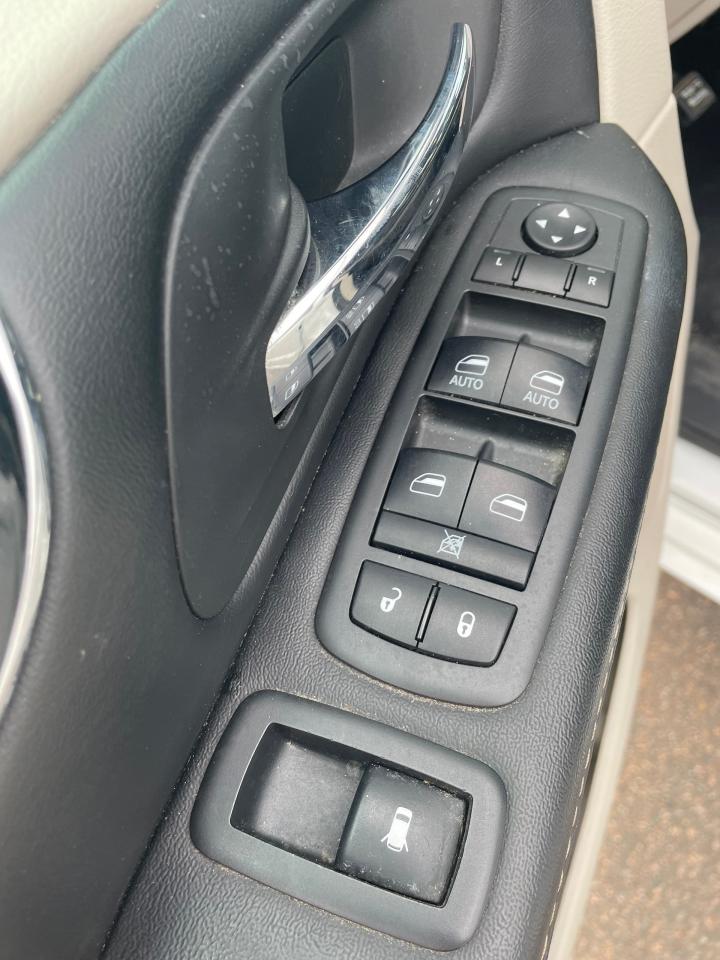2019 Dodge Caravan GRAND CARAVAN SE Photo