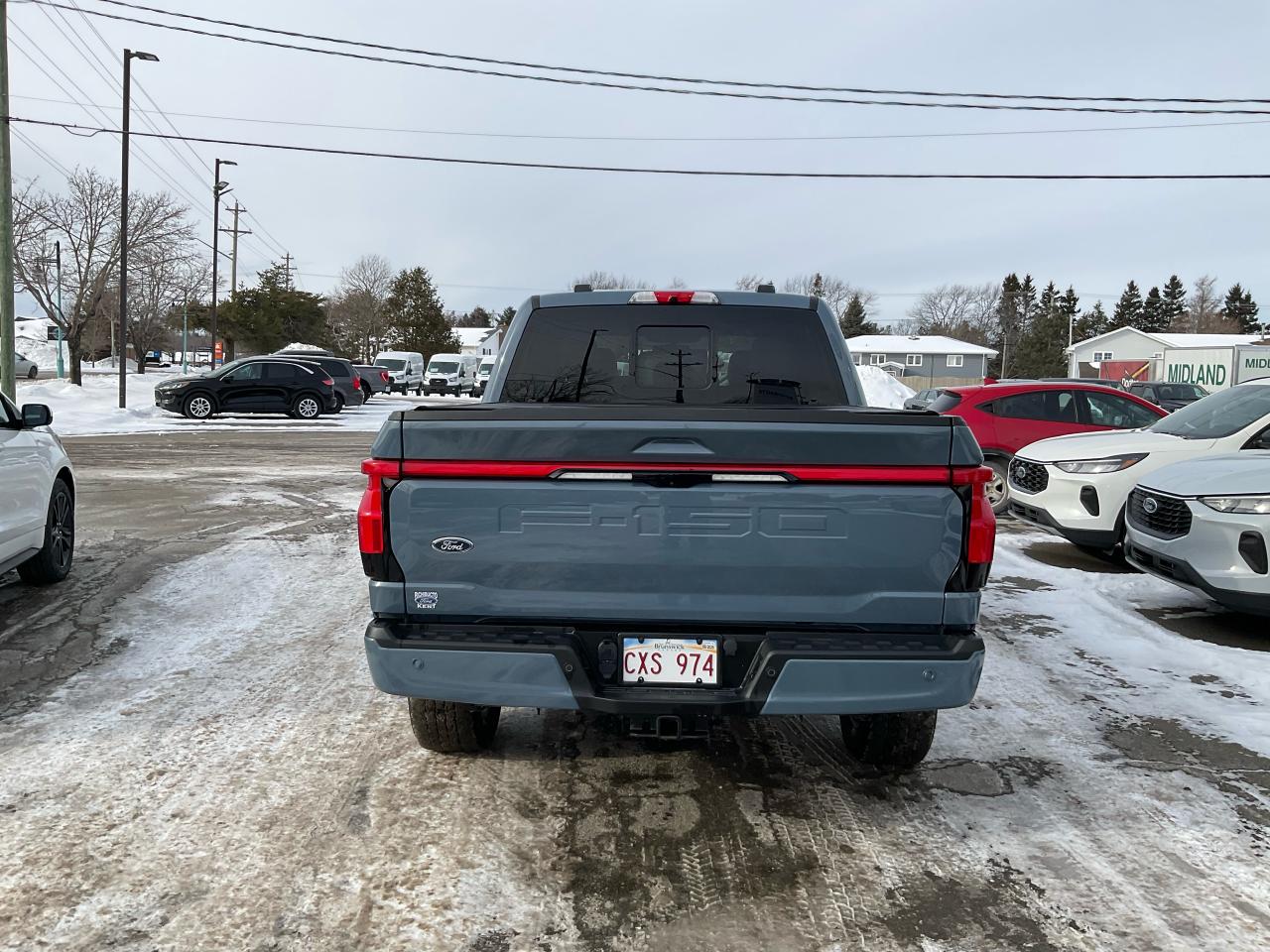 2023 Ford F-150 Lightning Lariat Photo5