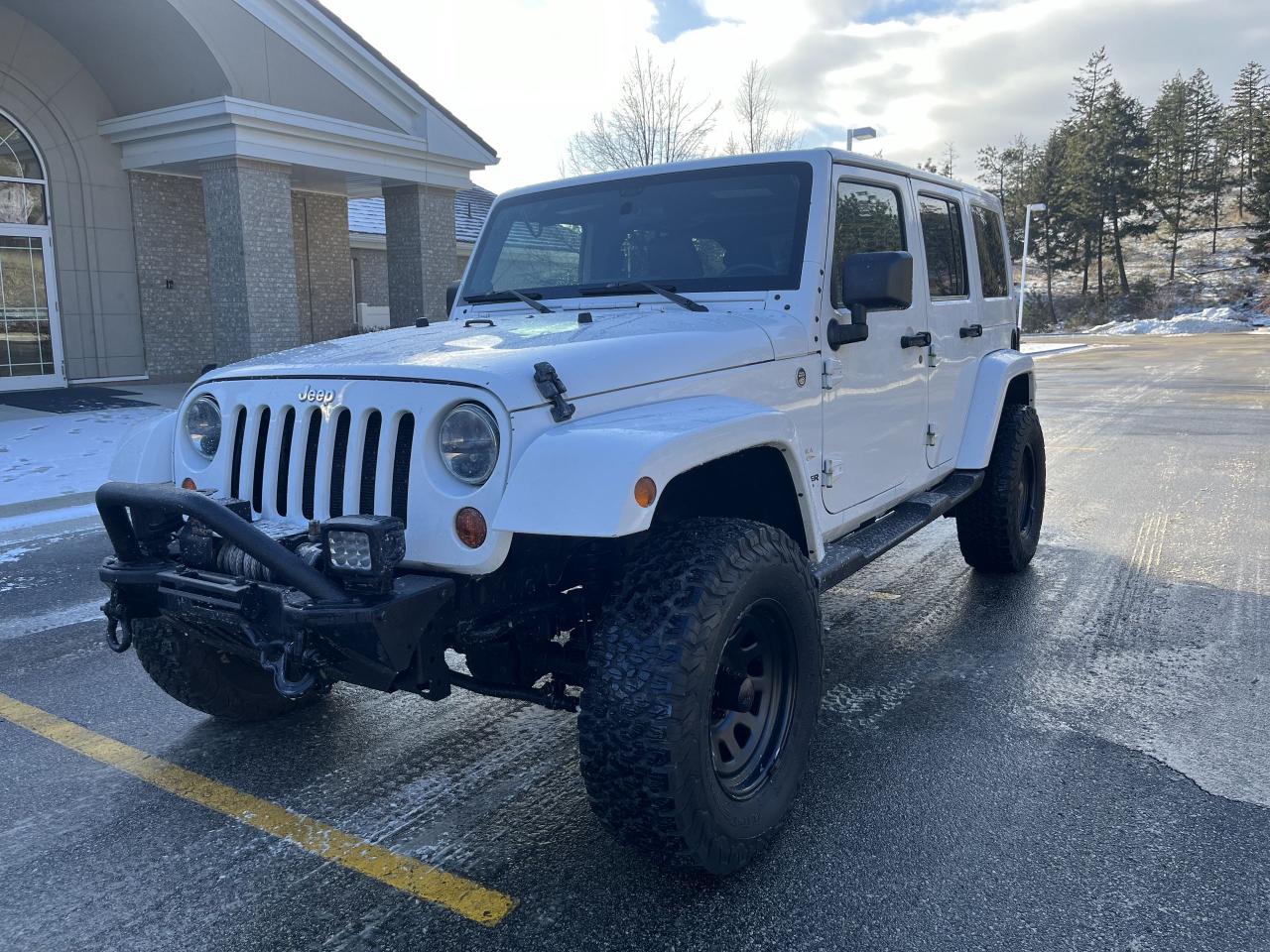 Used 2011 Jeep Wrangler Unlimited Sahara 4WD for sale in West Kelowna, BC