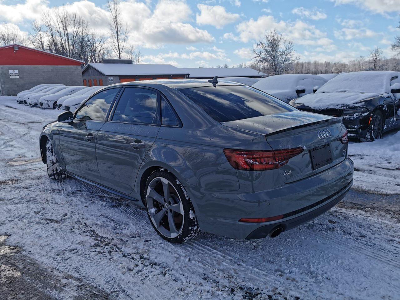 2018 Audi A4 2.0T QUATTRO PREMIUM - Photo #3