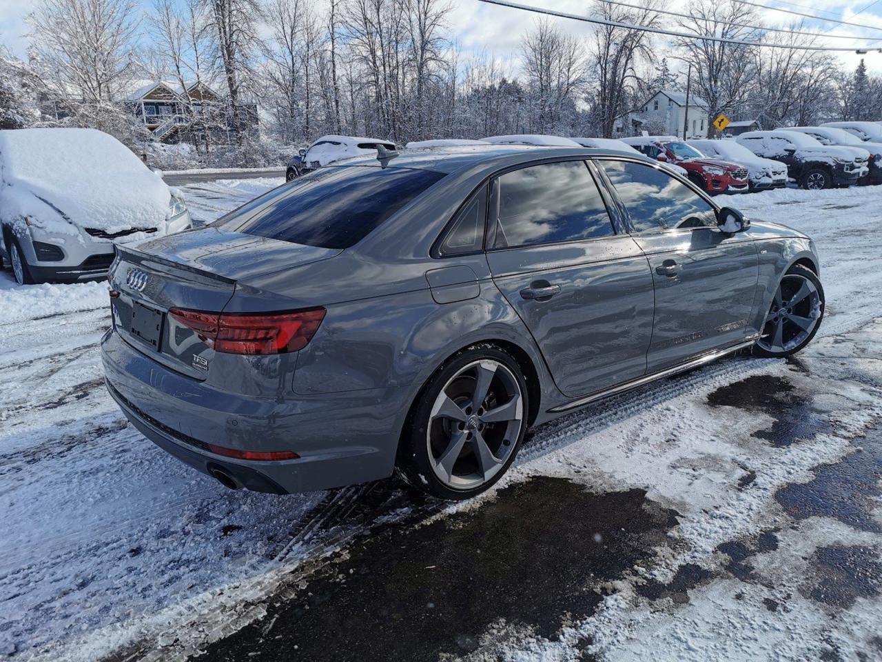 2018 Audi A4 2.0T QUATTRO PREMIUM - Photo #5