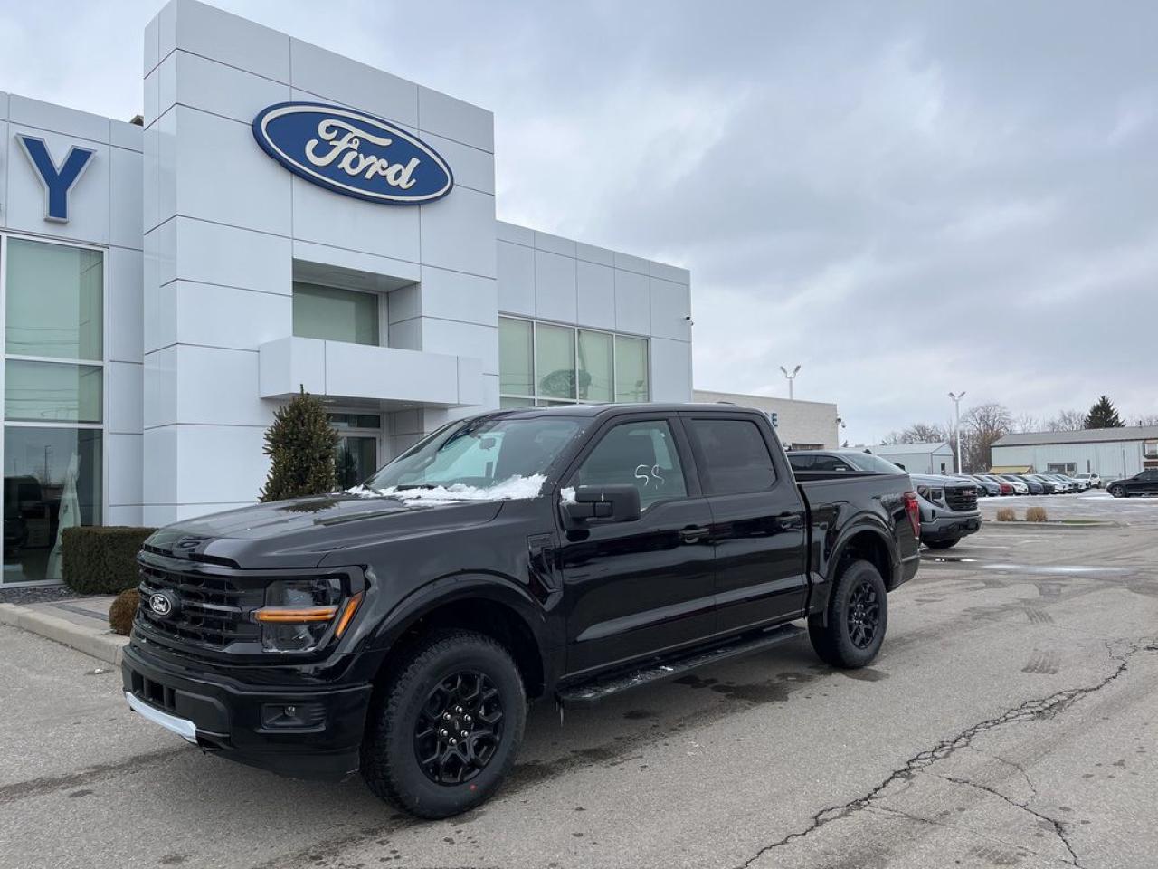 New 2025 Ford F-150 XLT for sale in Chatham, ON