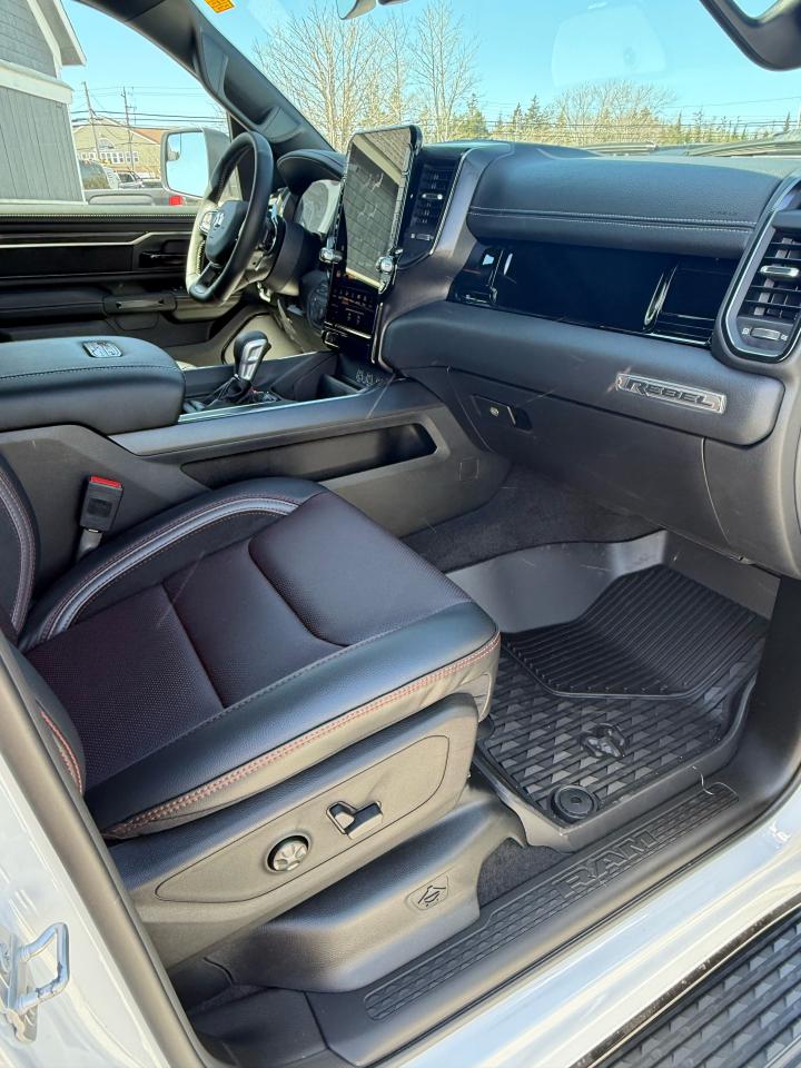 2025 RAM 1500 Rebel 4x4 Crew Cab 5'7" Box Photo19