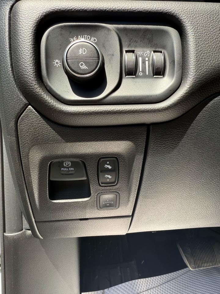 2025 RAM 1500 Rebel 4x4 Crew Cab 5'7" Box Photo13
