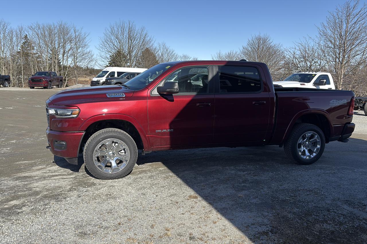 2025 RAM 1500 Big Horn 4x4 Crew Cab 5'7" Box Photo7