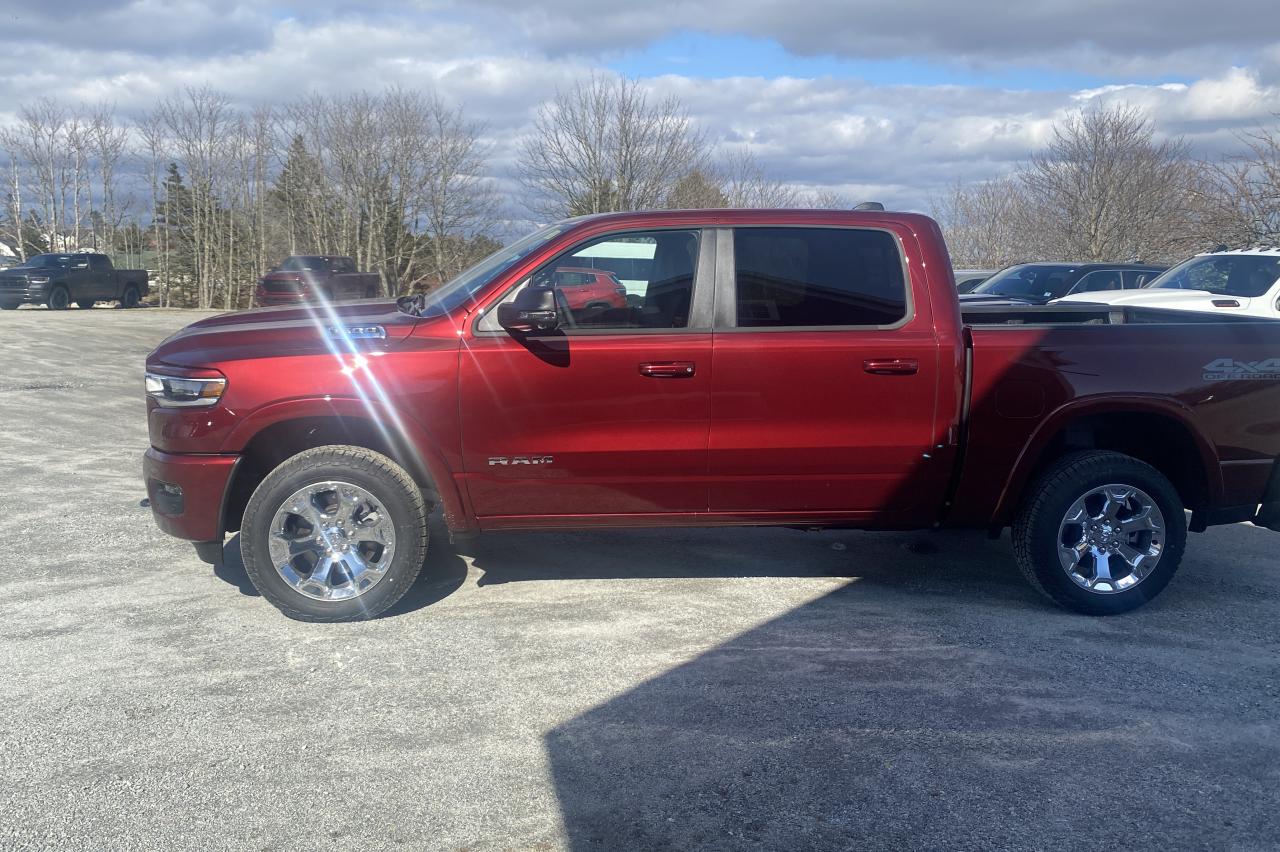 2025 RAM 1500 Big Horn 4x4 Crew Cab 5'7" Box Photo8