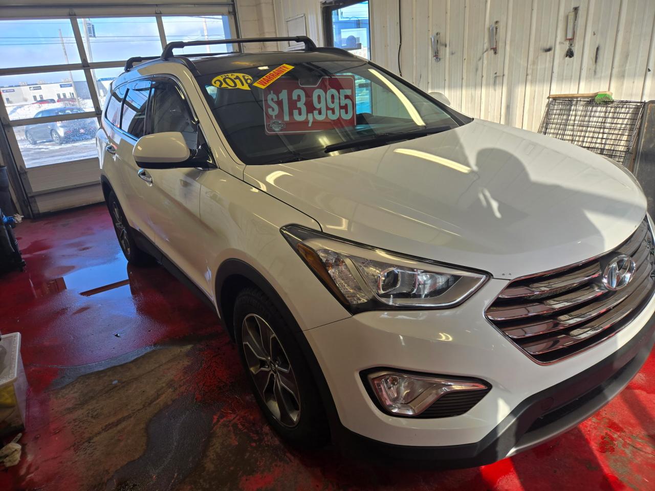 2016 Hyundai Santa Fe XL Premium - Photo #3