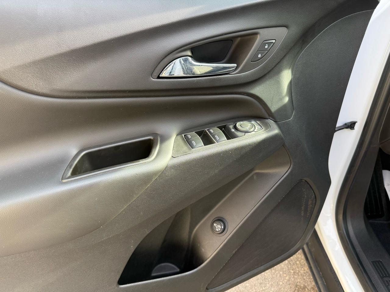 2022 Chevrolet Equinox LT - Photo #7
