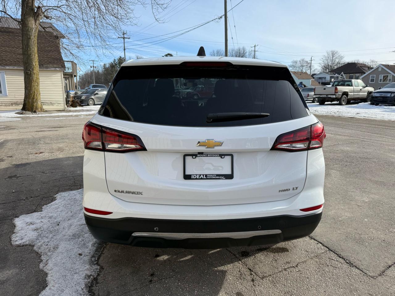 2022 Chevrolet Equinox LT - Photo #4