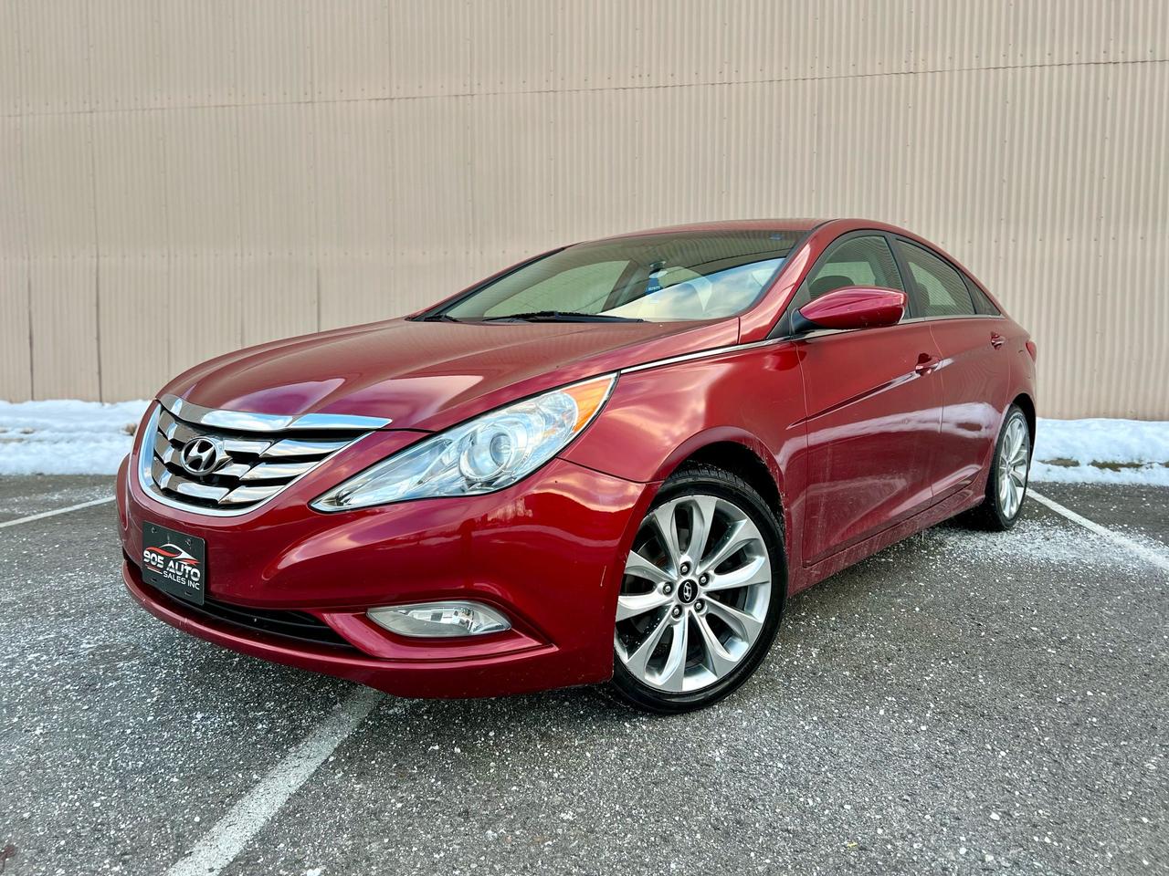 2013 Hyundai Sonata SE - Photo #1