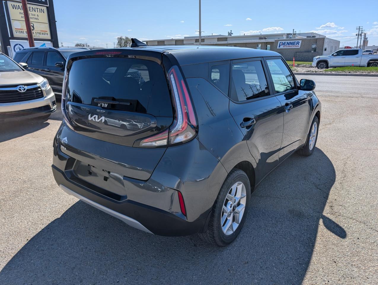 2023 Kia Soul EX | No Accidents | CarPlay | Adaptive Cruise - Photo #4