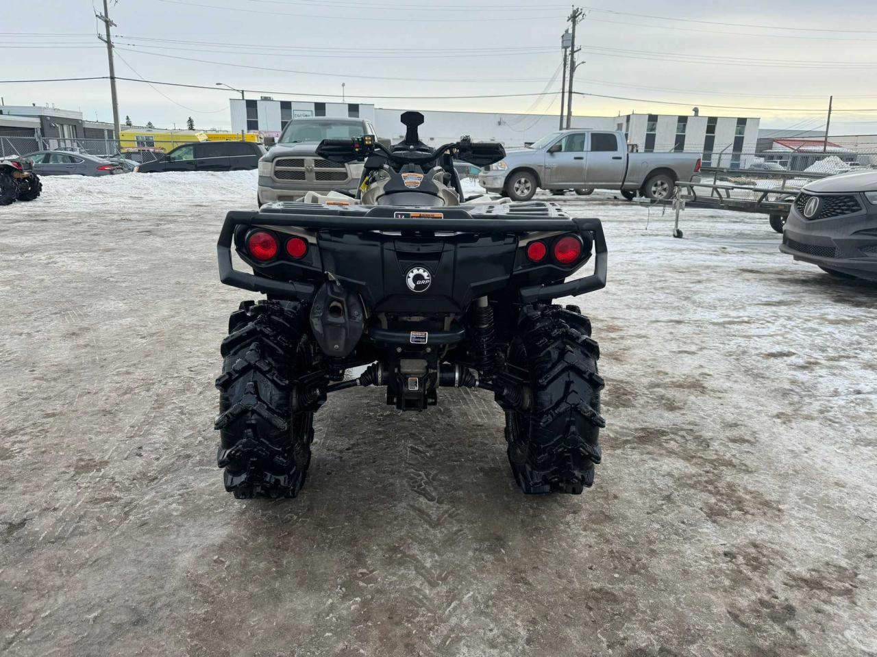 2022 Can-Am Outlander 1000 XMR $104 B/W - Photo #8