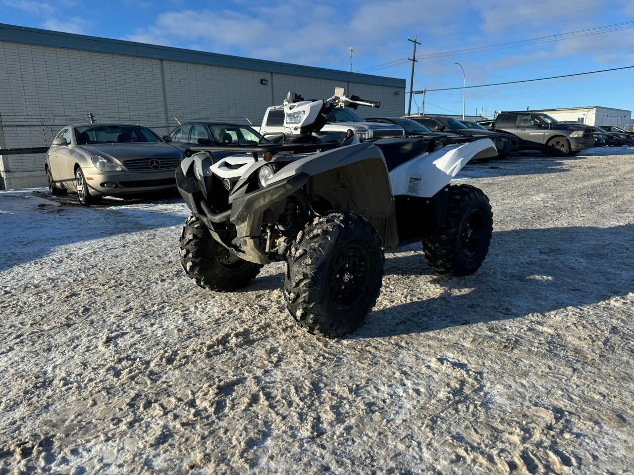 2024 Yamaha Grizzly 700 EPS $89 B/W - Photo #1