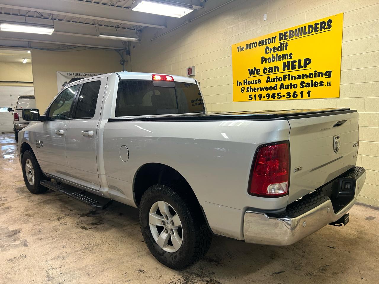 2019 RAM 1500 Classic SLT - Photo #4