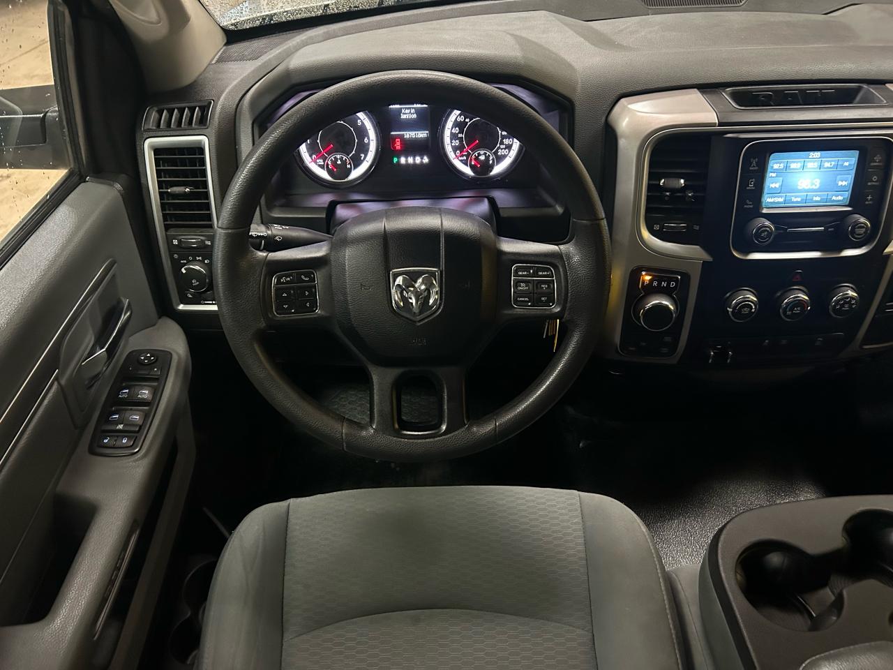 2019 RAM 1500 Classic SLT - Photo #16