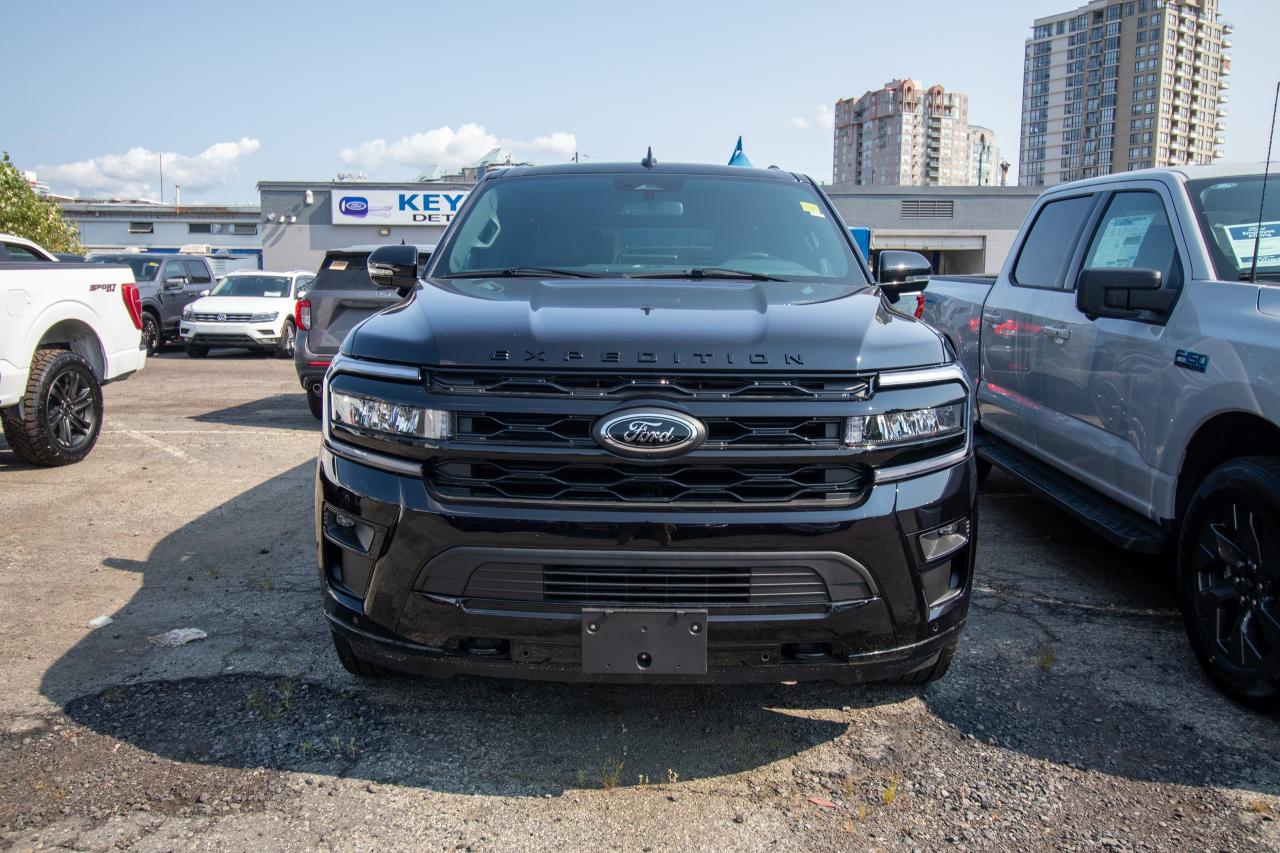 2024 Ford Expedition LIMITED MAX 4X4 Photo2