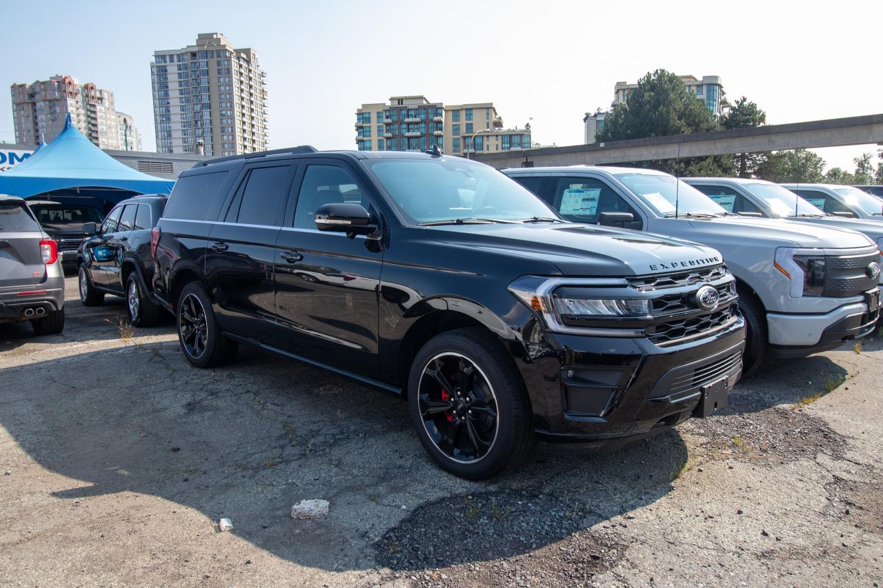 2024 Ford Expedition LIMITED MAX 4X4 Photo3