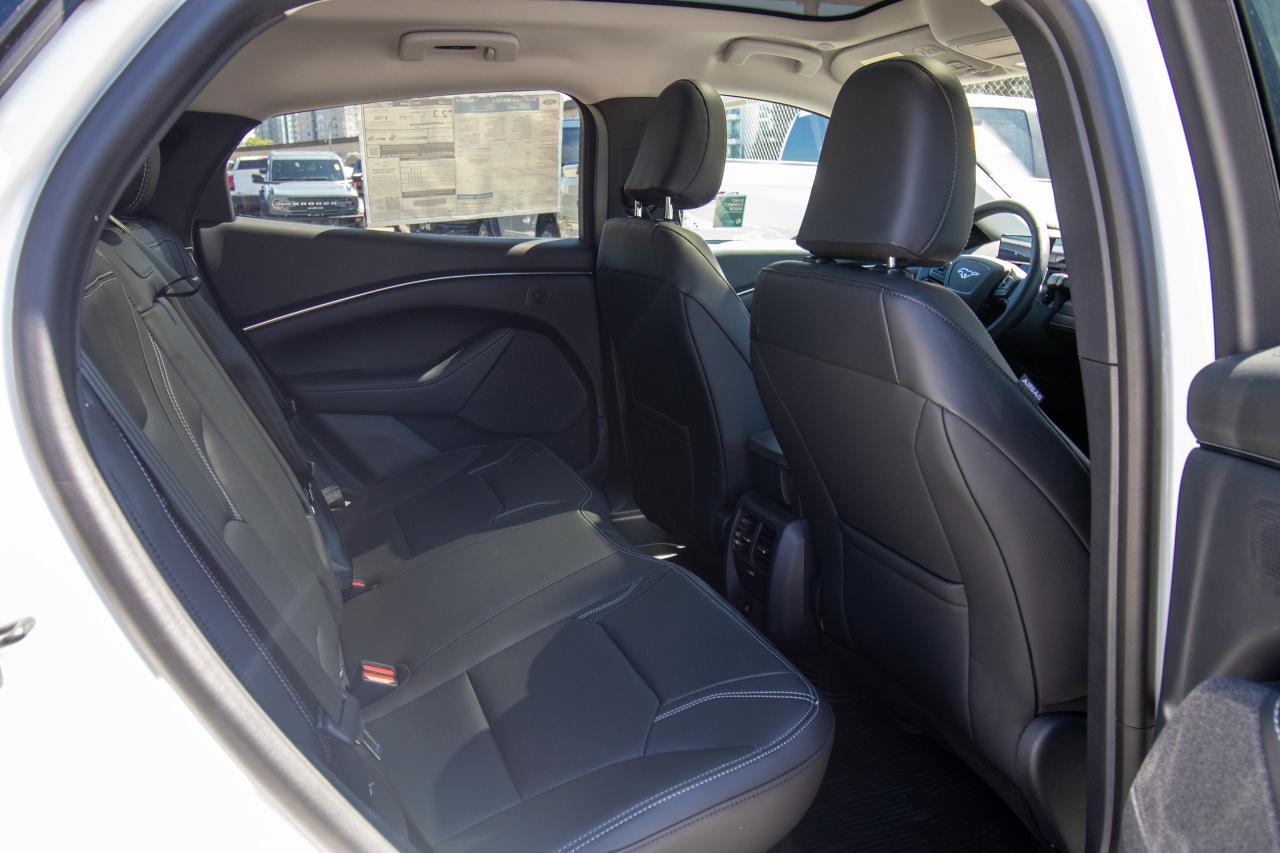 2025 Ford Mustang Mach-E Premium AWD Extended Range Photo5