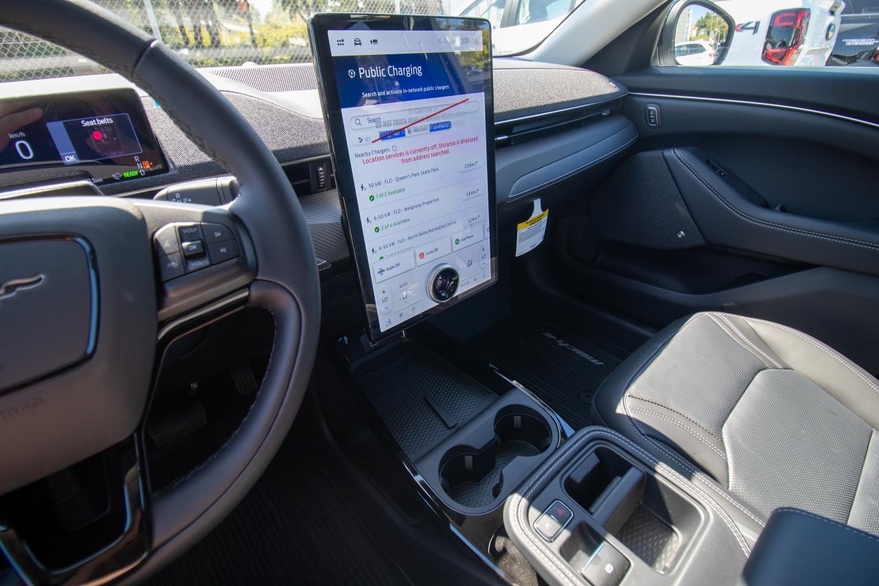 2025 Ford Mustang Mach-E Premium AWD Extended Range Photo5