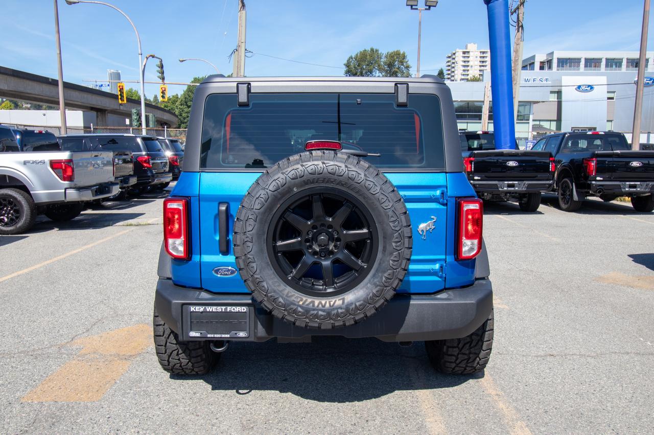 2025 Ford Bronco Base 4 Door 4x4 Photo5