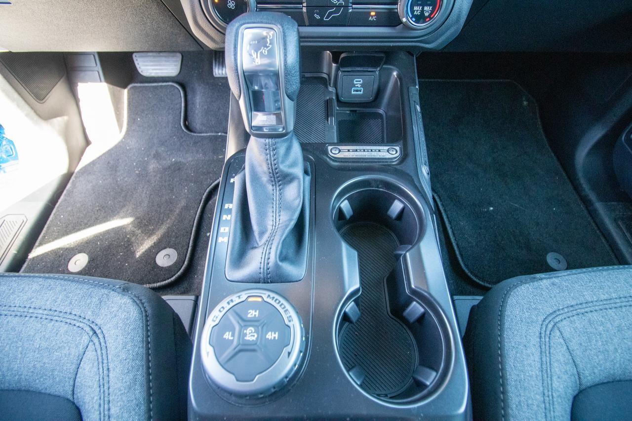 2025 Ford Bronco Base 4 Door 4x4 Photo5