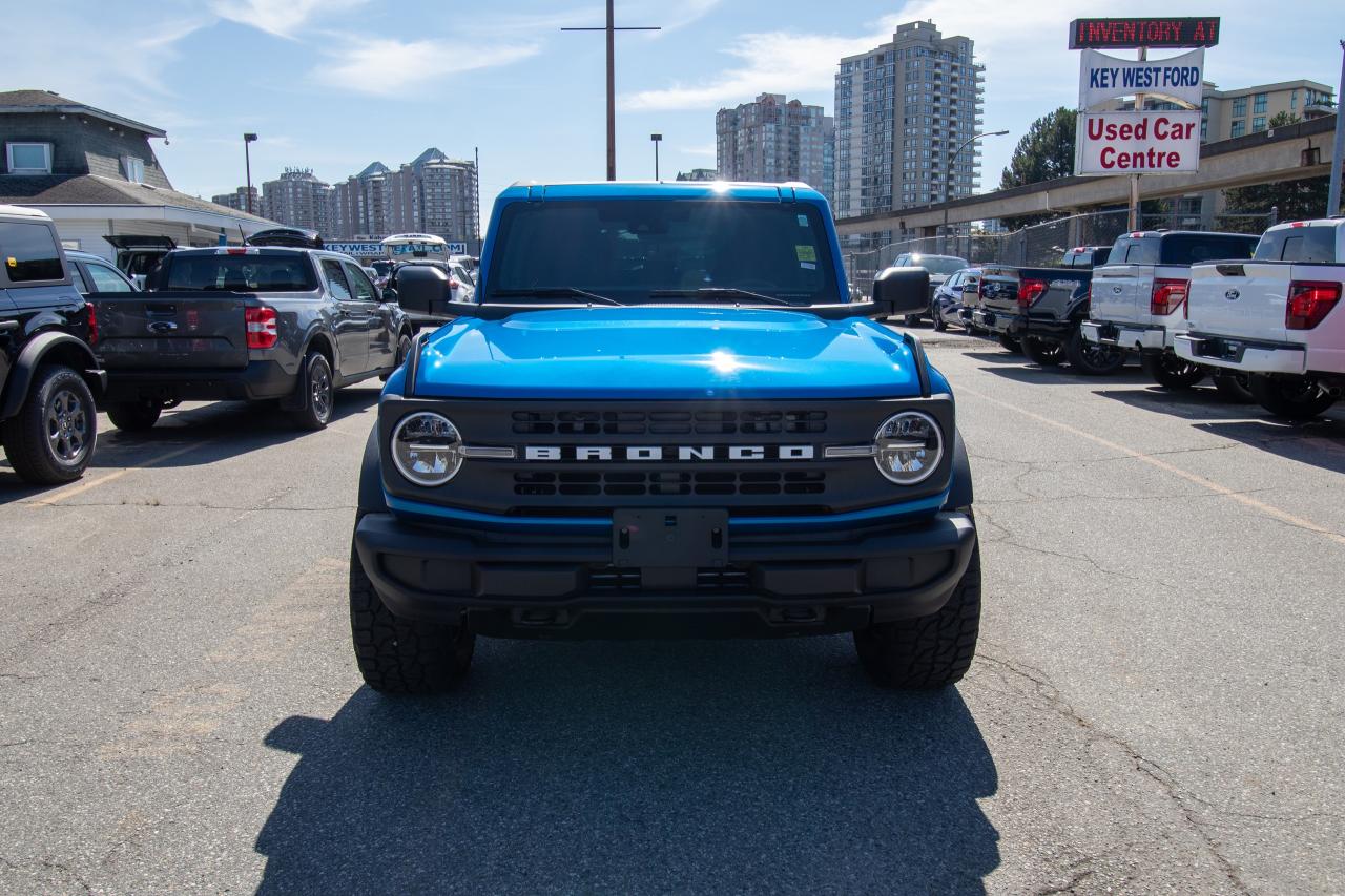 2025 Ford Bronco Base 4 Door 4x4 Photo