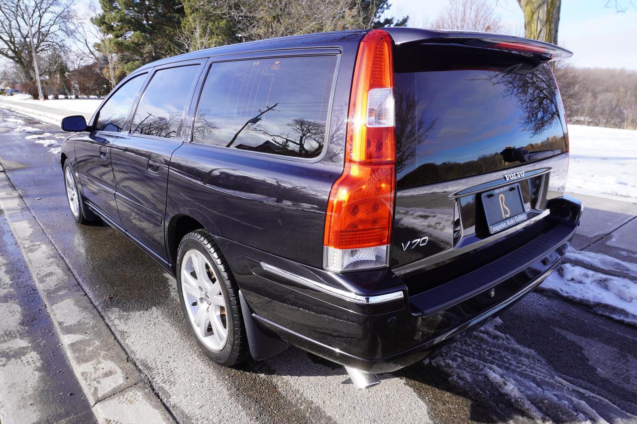2006 Volvo V70 2.5T / NO ACCIDENTS / FRESH TRADE-IN / STUNNING Photo2
