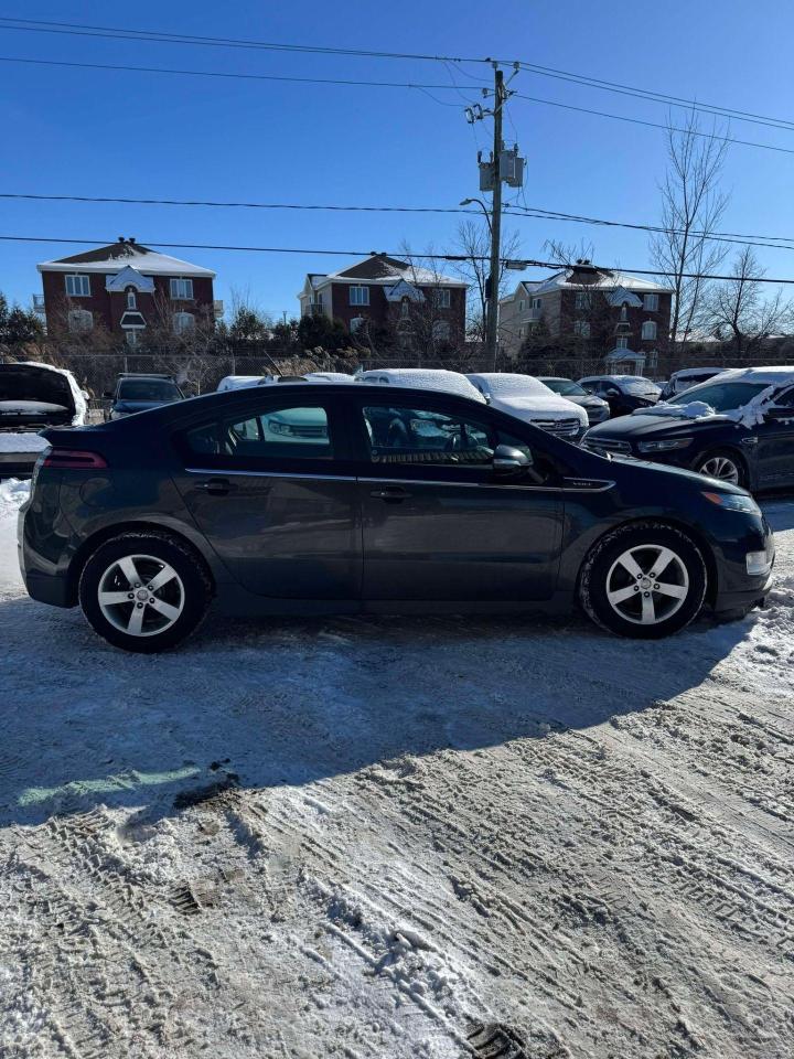 2015 Chevrolet Volt  - Photo #3