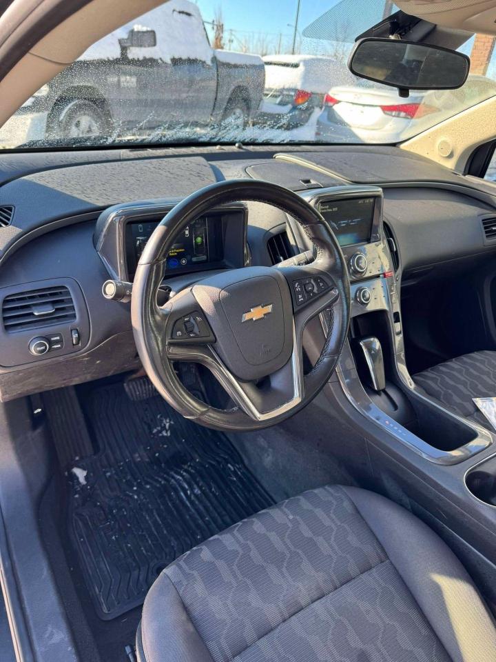 2015 Chevrolet Volt  - Photo #6