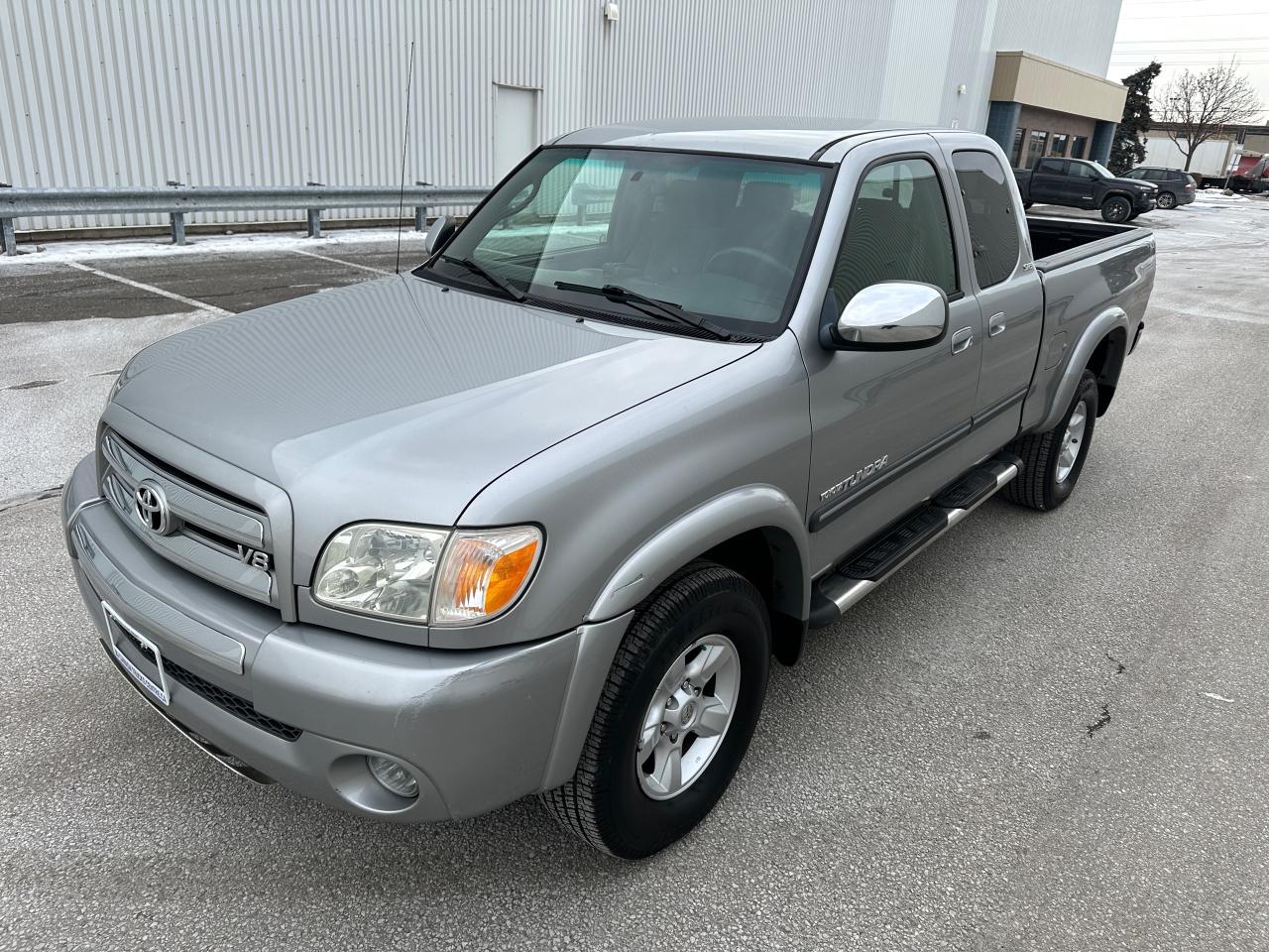 Used 2006 Toyota Tundra SR5 Super Cab 4WD S for sale in Mississauga, ON