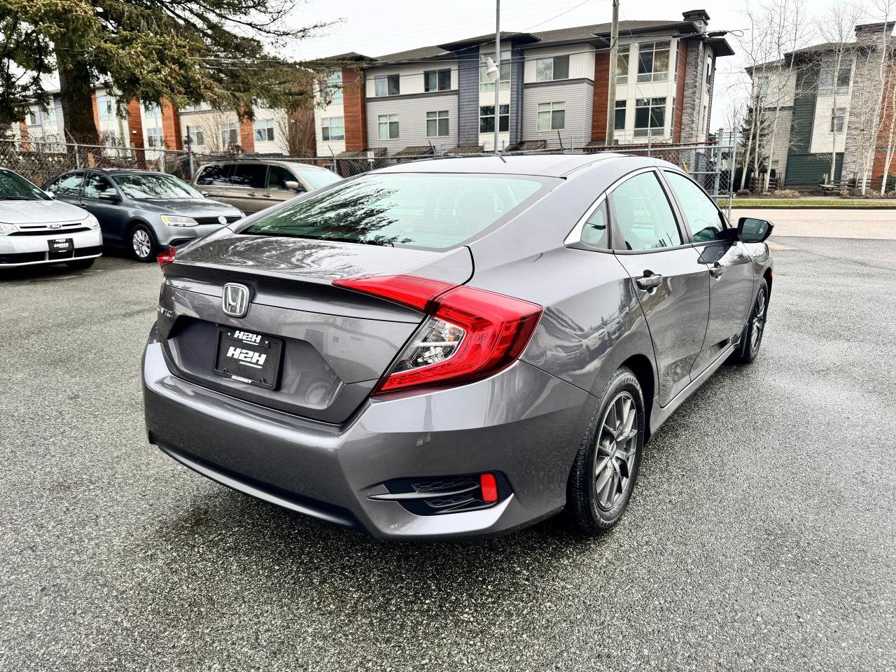 2016 Honda Civic FINANCING AVAILABLE Photo4