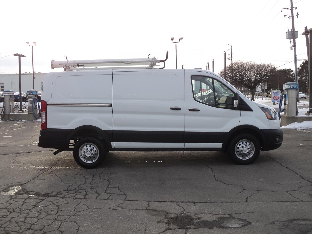 2020 Ford Transit Cargo Van T-150 LowRoof 3.5L6cyl 130"WB RWD BackUpCam - Photo #5