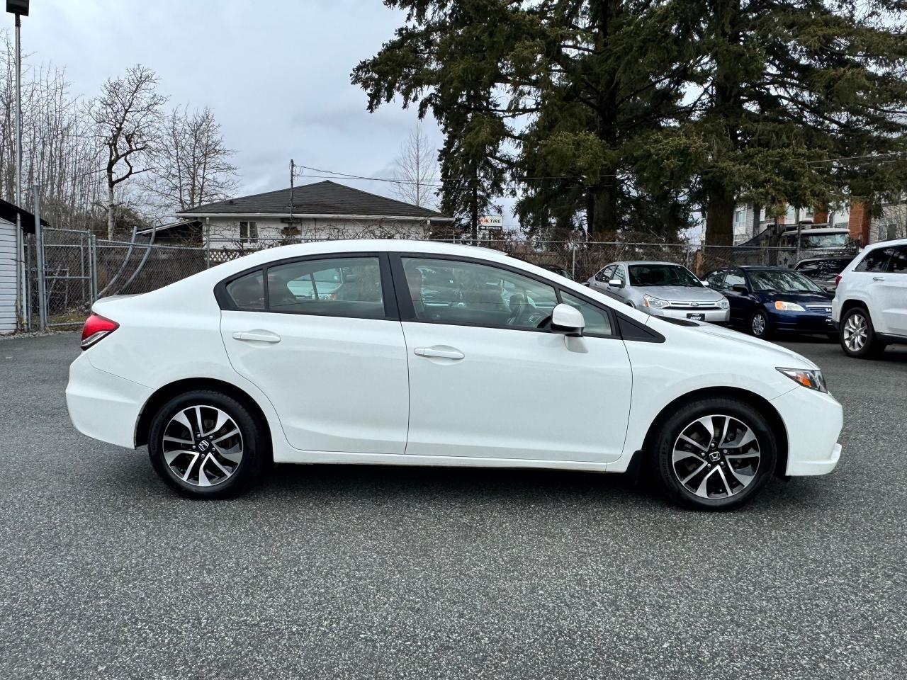 2013 Honda Civic FINANCING AVAILABLE Photo3