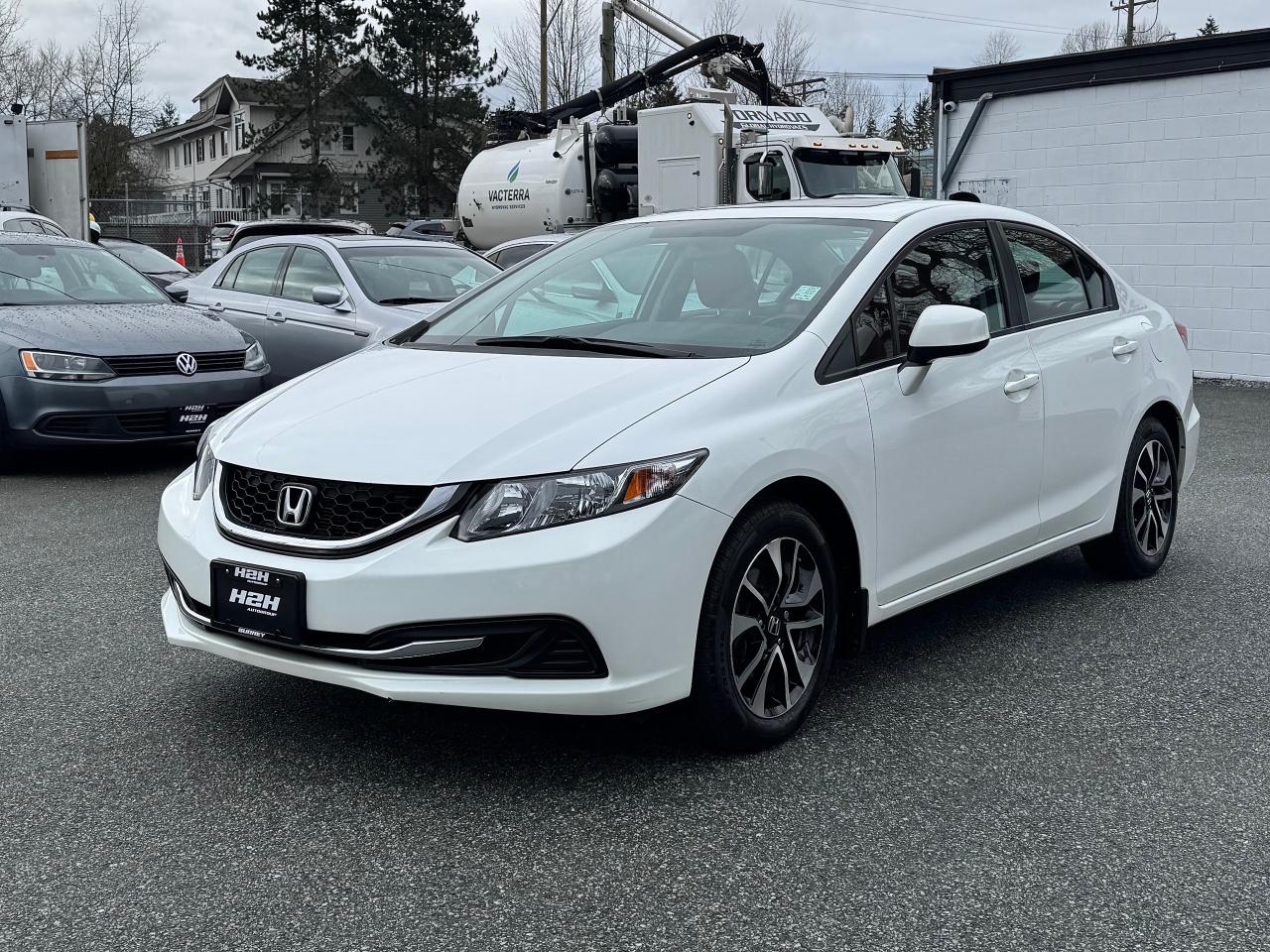 2013 Honda Civic FINANCING AVAILABLE Photo1