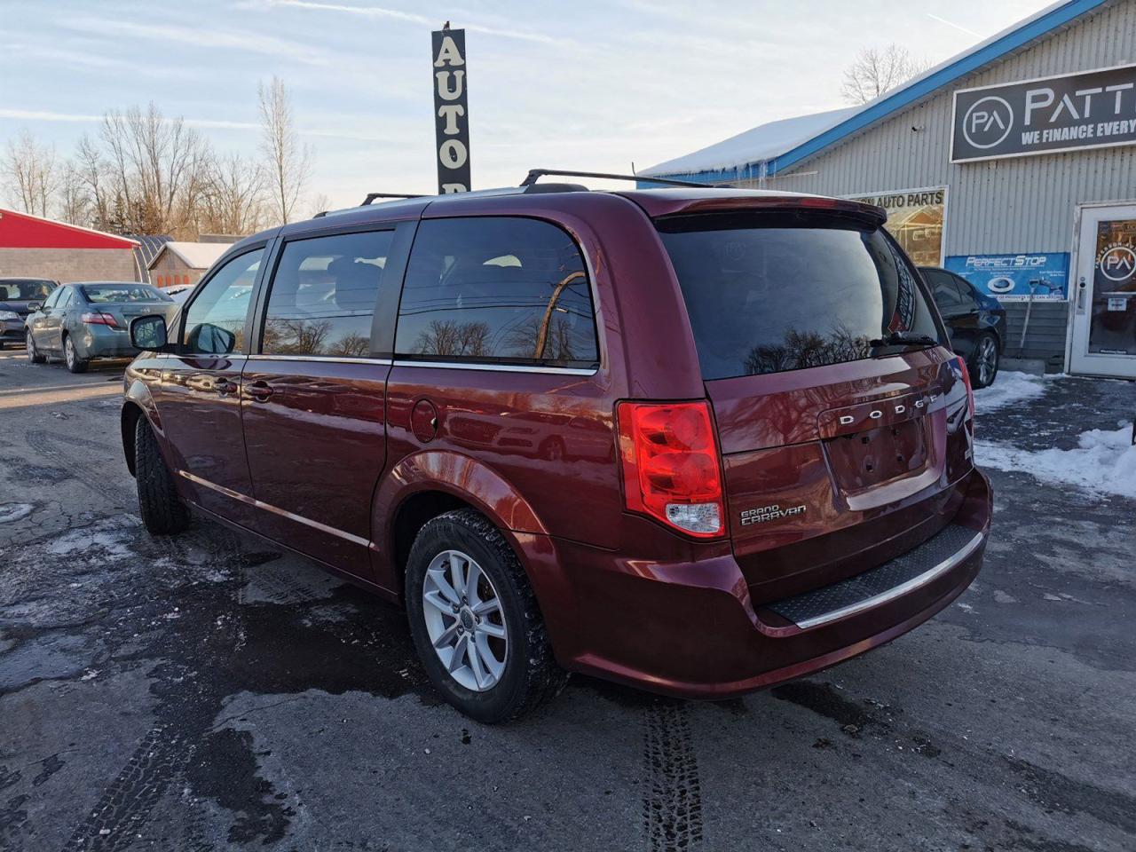 2019 Dodge Grand Caravan SE Plus - Photo #3