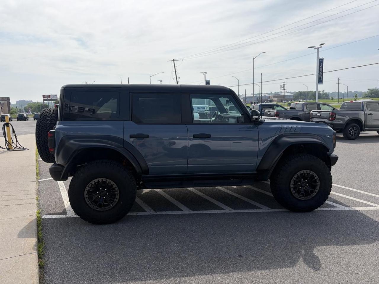2024 Ford Bronco Raptor Photo4