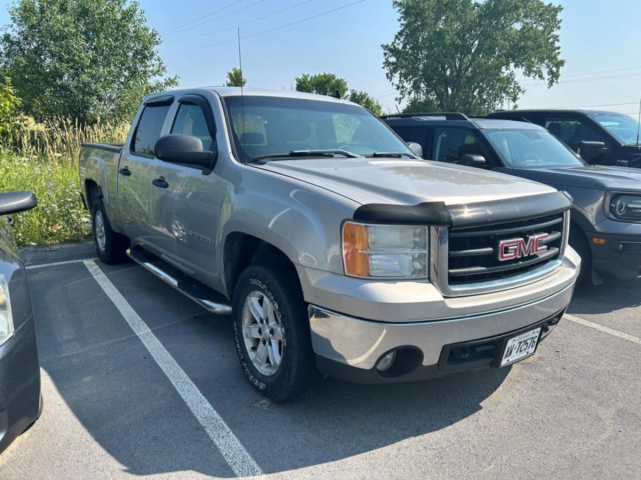 2007 GMC Sierra 1500 SLE Photo