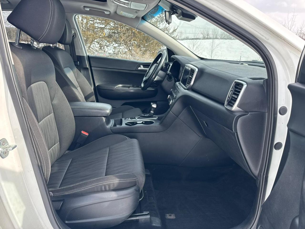 2020 Kia Sportage EX AWD | CLEAN CARFAX | ONE OWNER | PANO | CARPLAY Photo6