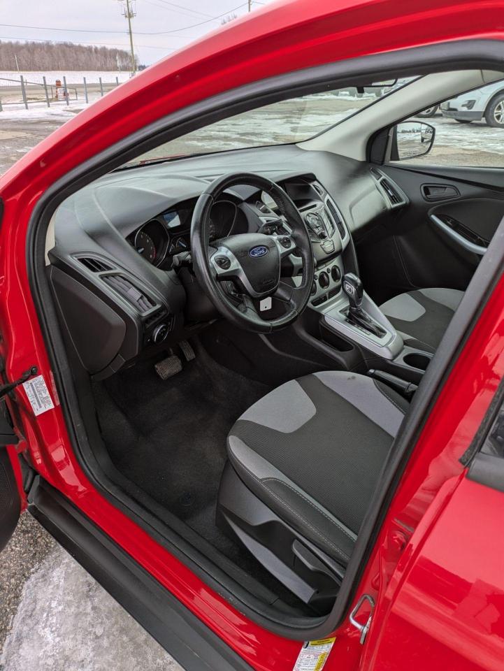 2012 Ford Focus 4DR SDN SE - Photo #10