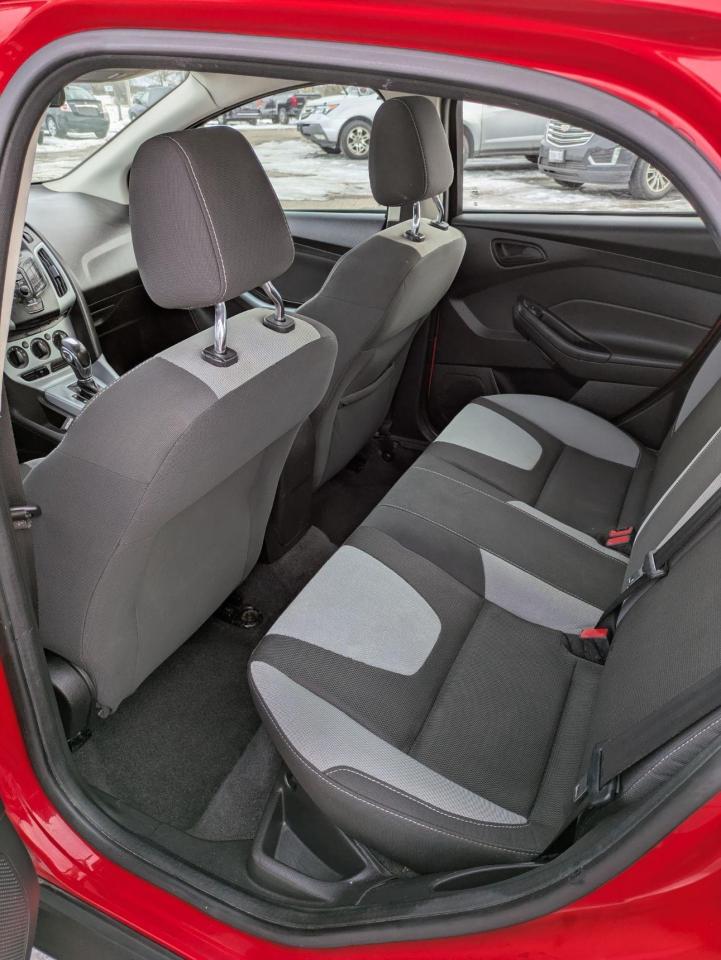2012 Ford Focus 4DR SDN SE - Photo #12