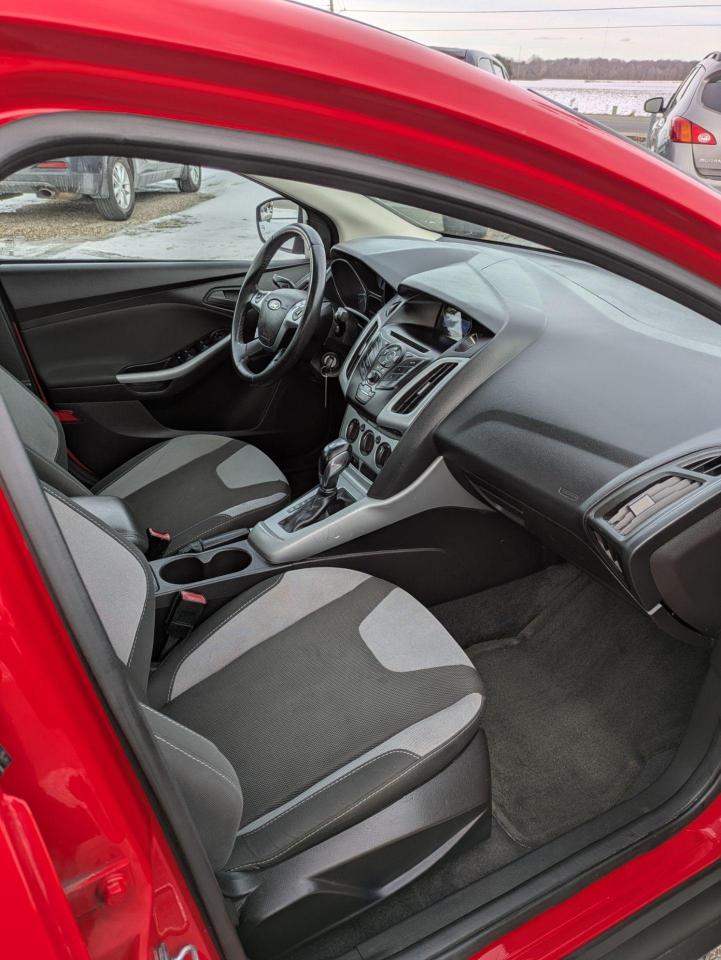 2012 Ford Focus 4DR SDN SE - Photo #15