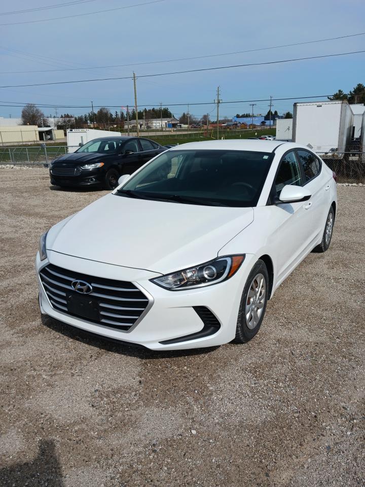 2017 Hyundai Elantra LE - Photo #3