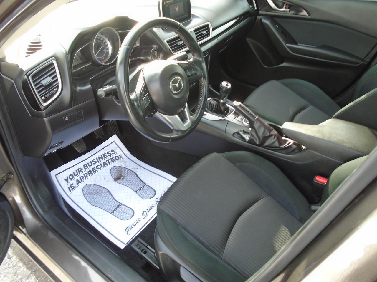 2014 Mazda MAZDA3 GS / 6SPD / REAR CAM / NEW BRAKES AND TIRES /AC/ - Photo #9