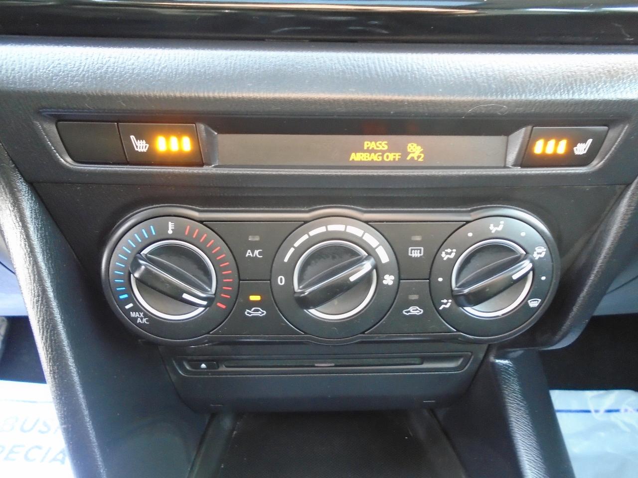 2014 Mazda MAZDA3 GS / 6SPD / REAR CAM / NEW BRAKES AND TIRES /AC/ - Photo #18