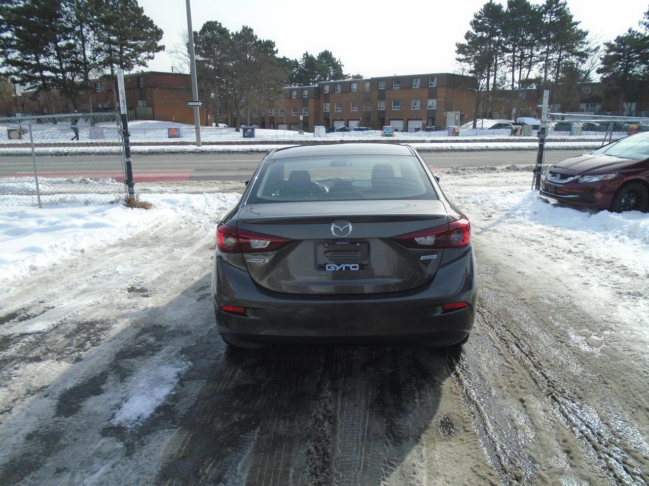 2014 Mazda MAZDA3 GS / 6SPD / REAR CAM / NEW BRAKES AND TIRES /AC/ - Photo #6