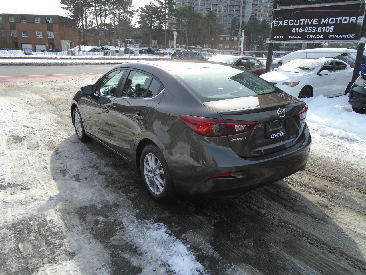 2014 Mazda MAZDA3 GS / 6SPD / REAR CAM / NEW BRAKES AND TIRES /AC/ - Photo #7