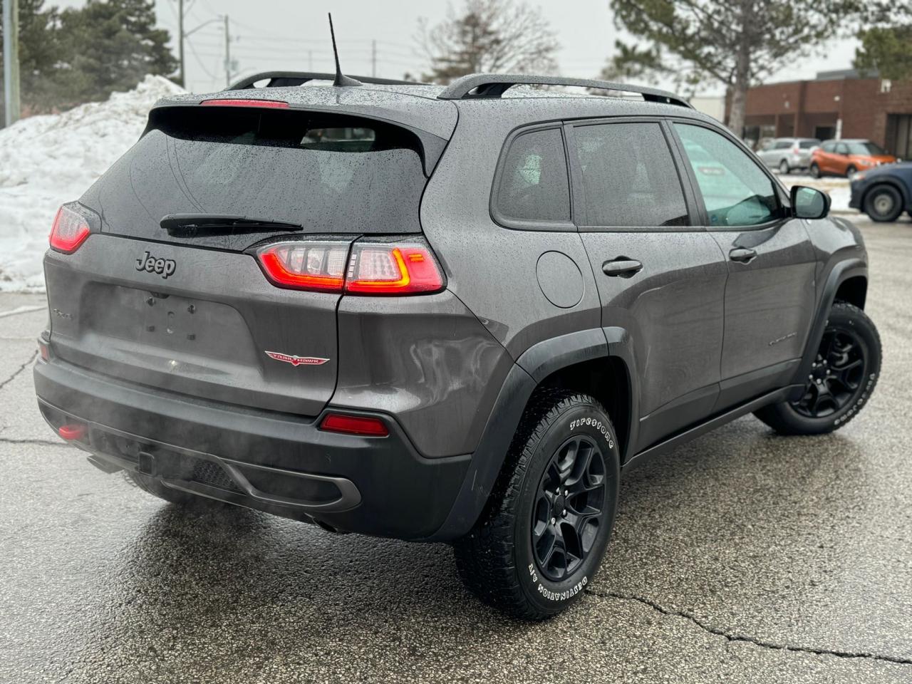 2022 Jeep Cherokee Trailhawk - Photo #8