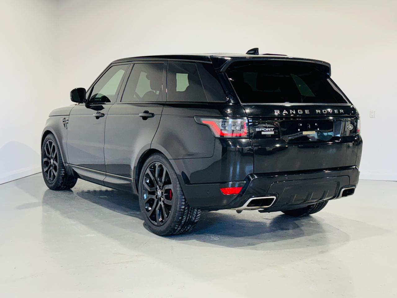 2018 Land Rover Range Rover Sport Supercharged / R DYNAMIC - Photo #7