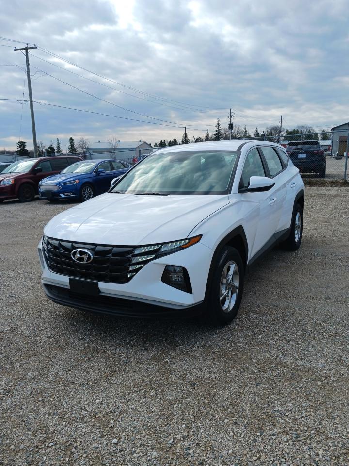 2023 Hyundai Tucson Essential AWD - Photo #3