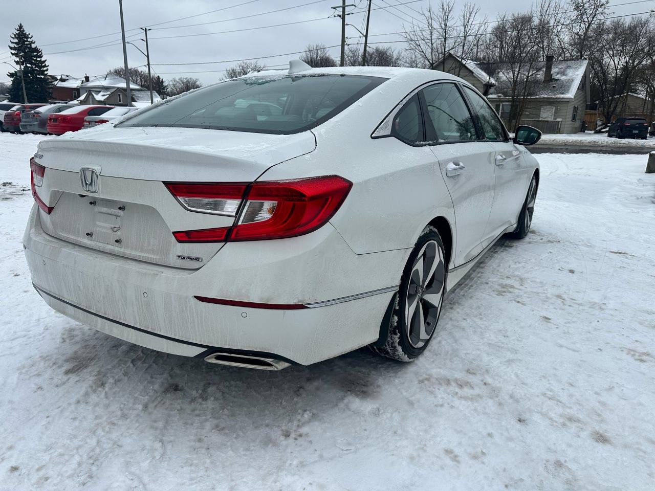 2018 Honda Accord Touring - Photo #3